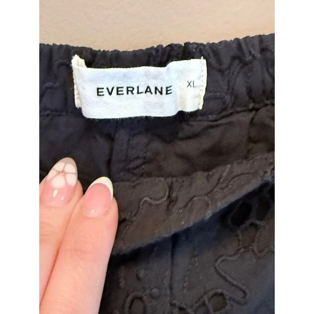 Everlane Black Eyelet Elastic Waist Shorts XL Floral Embroidered Cotton Breezy